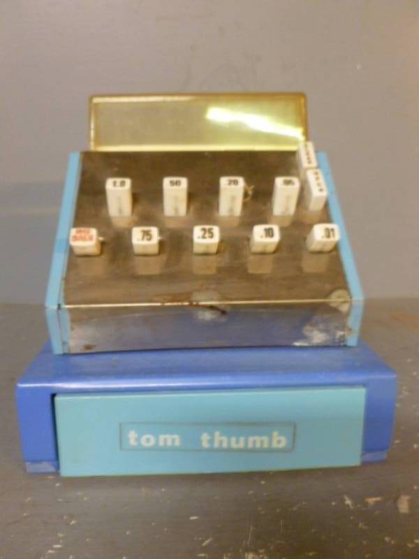 lot 78 image: Vintage Toy
