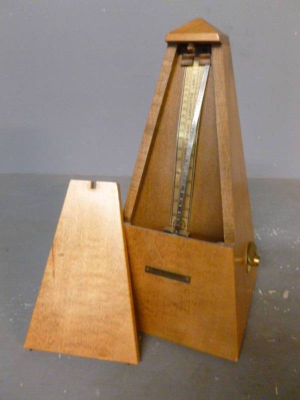 lot 149 image: Vintage Metronome