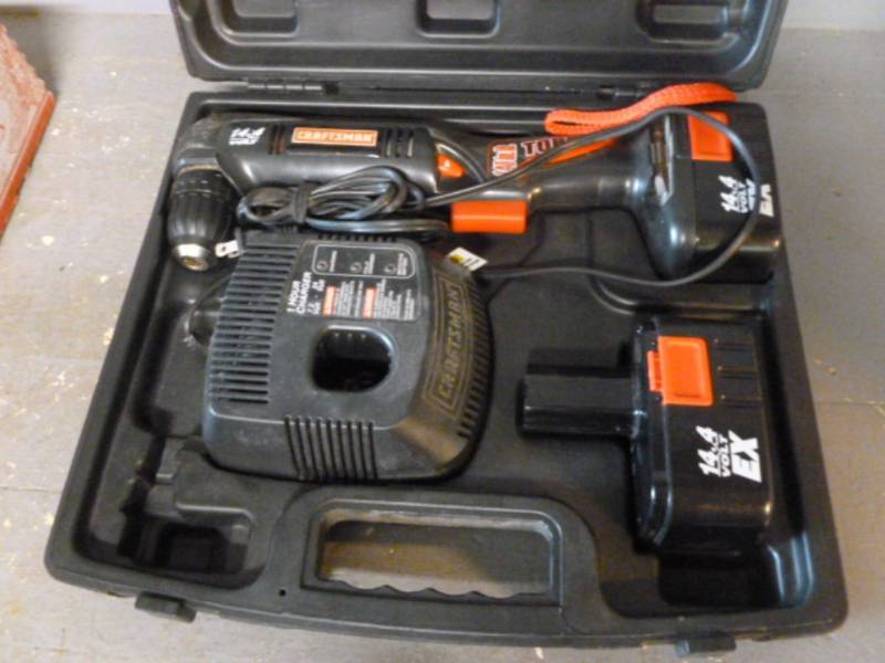 lot 187 image: Craftsman Cordless Drill