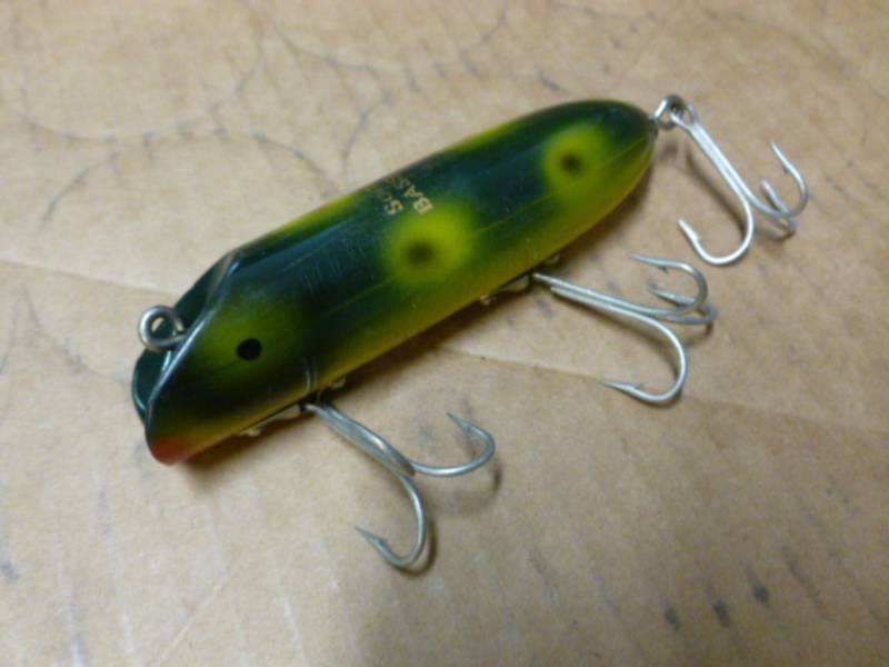 lot 212 image: Vintage Fishing Bait