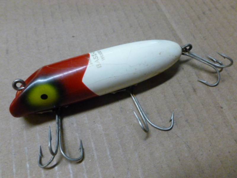 lot 214 image: Vintage Fishing Bait