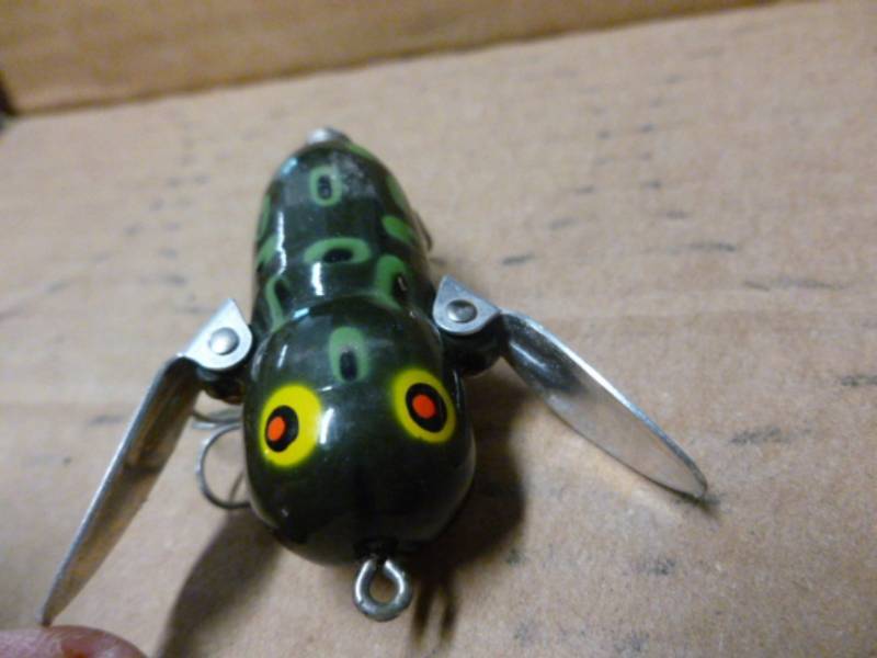 lot 216 image: Vintage Heddon
