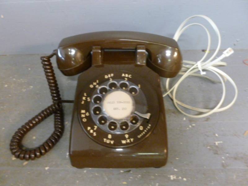 lot 237 image: Vintage Telephone