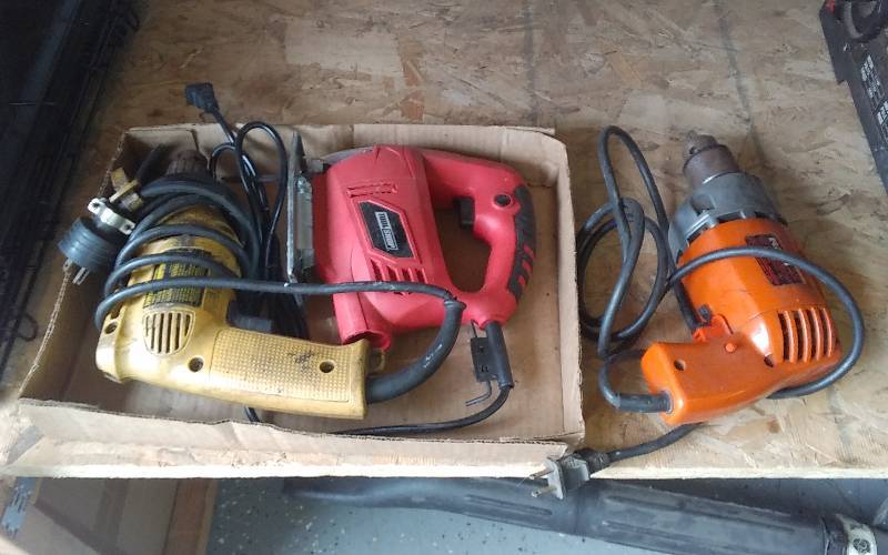 lot 26 image: Dewalt 38 Drill, Ram 12 Inch Drill, Tool Shop Reciprocating Saw
