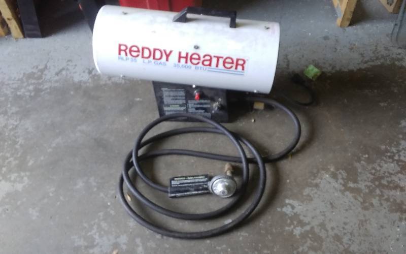 lot 38 image: Reddy Heater 35,00 BTU Propane Heater