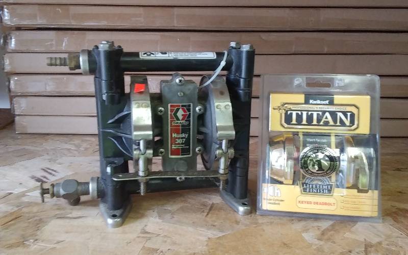 lot 40 image: Graco Husky 307 Air Operated Diaphragm Pump, New-Dead Bolt Key Set