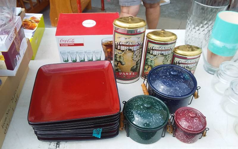 lot 62 image: Coke Glass Set, Red Square Plates, 3-Piece Crocks, 3-Piece Canisters