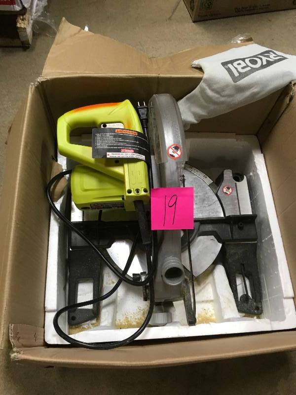 Ryobi 14 Amp 10 in. Compound Miter Saw in working conditions