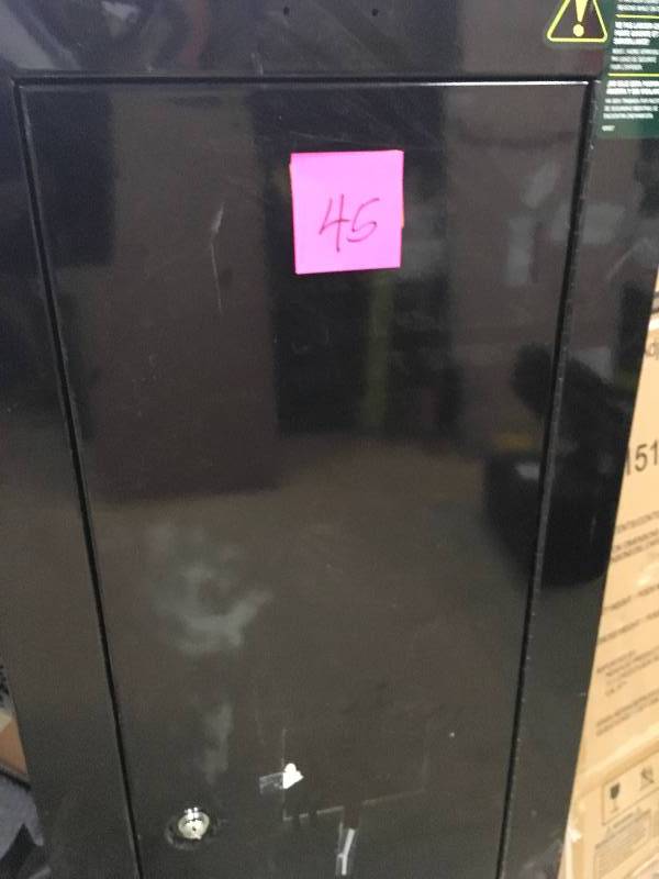 Stack-on 8-Gun 6 cu. ft. Key Lock Security Cabinet missing key are lock