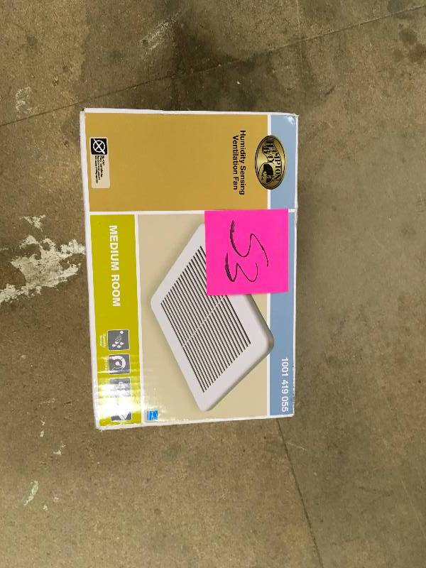 Hamton Bay 80 CFM No Cut Ceiling Humidity Sensing Bath Fan in working conditions