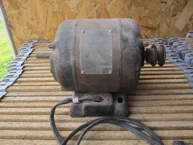 lot 9 image: Electric Motor Tested and works.  R...