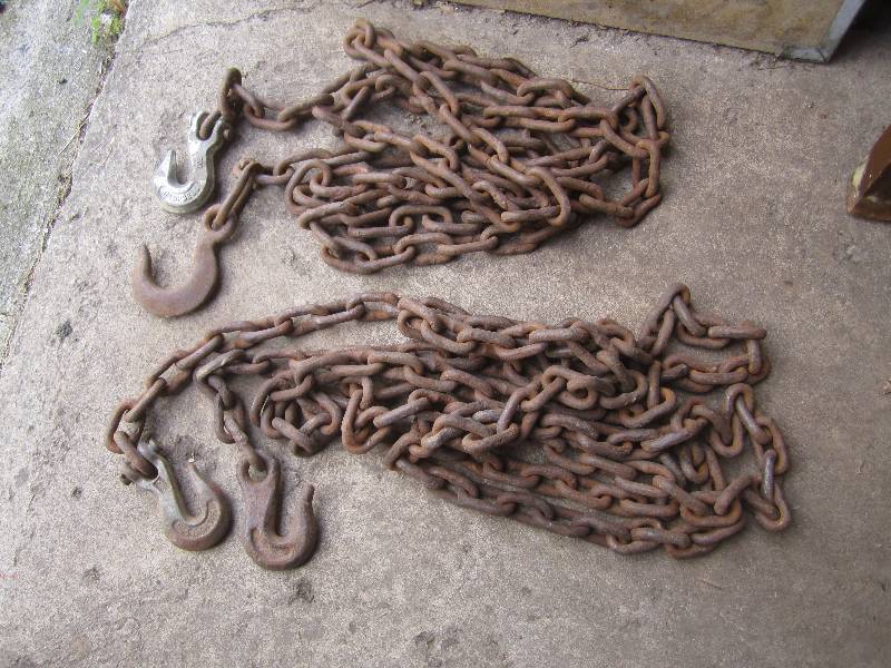 lot 17 image: 2 - 38 Log Chains 13.5 feet and 1...