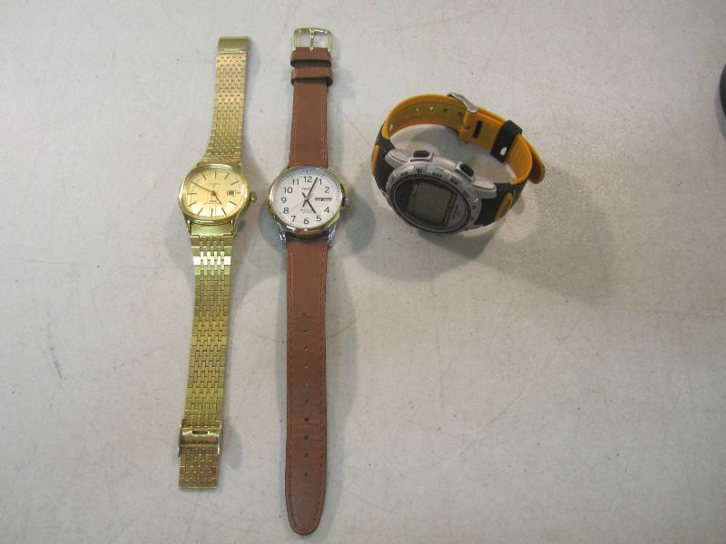 lot 36 image: Lot of 3 Timex Watches 2 dial face ...