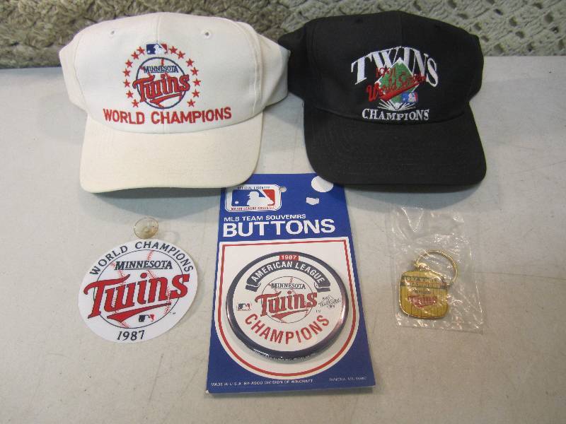 lot 44 image: Lot of Minnesota Twins World Champi...