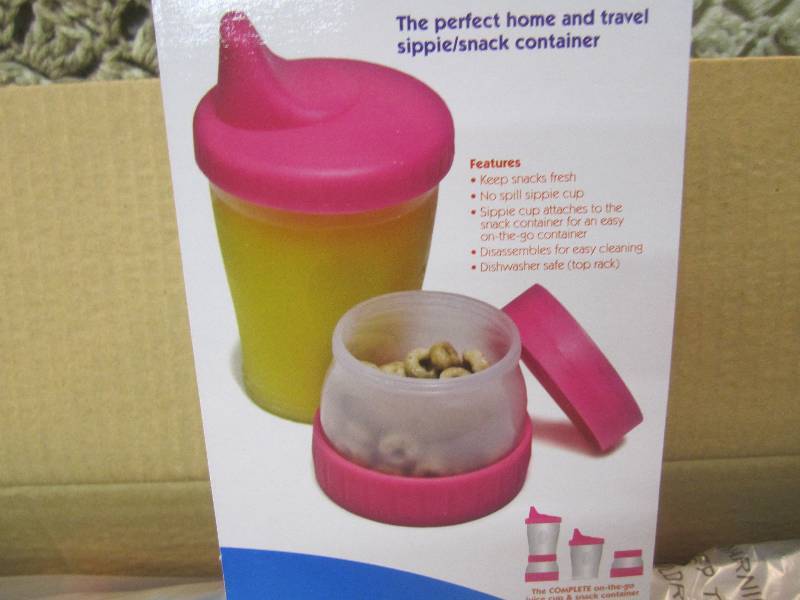 lot 66 image: Case of 24 Baby Wonders Sip  Snack...