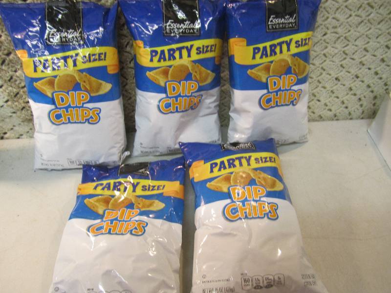 lot 144 image: 5 Bags of Party Size Dip Chips Best...
