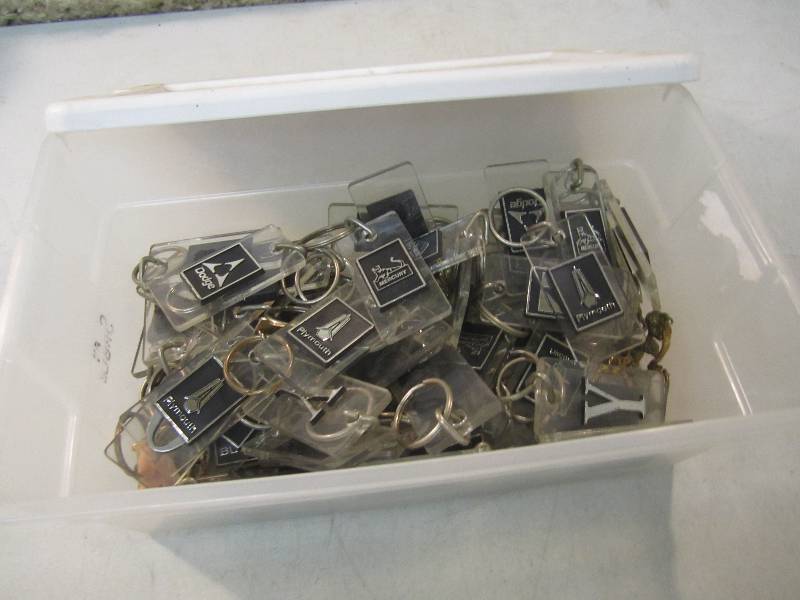 lot 174 image: Large Lot of Misc Automotive Keycha...