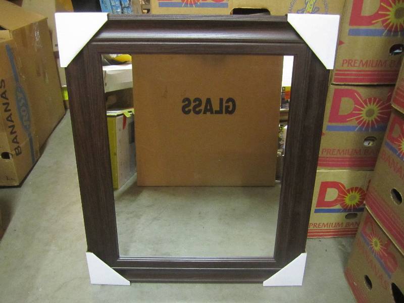 lot 184 image: 22 x 26 Wall Mirror  A-4T...