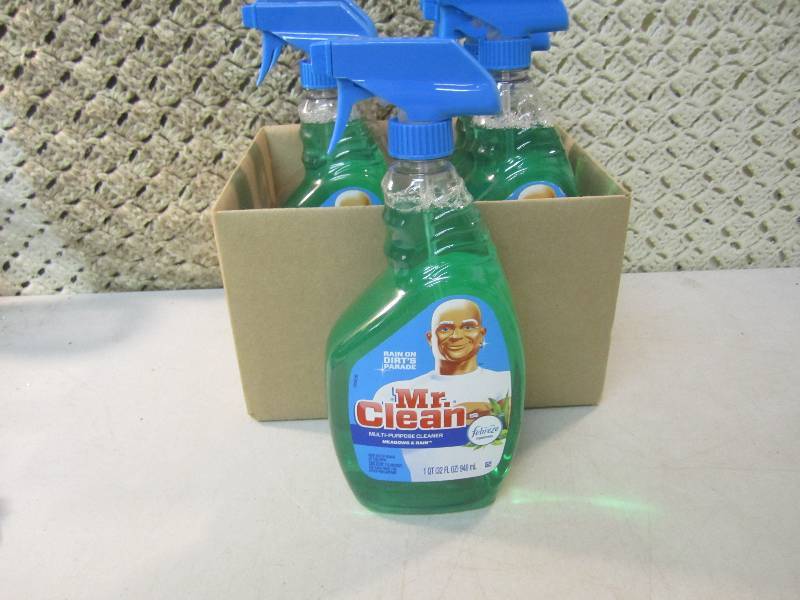 lot 187 image: 6 Spray Bottles of Mr. Clean Multi-...
