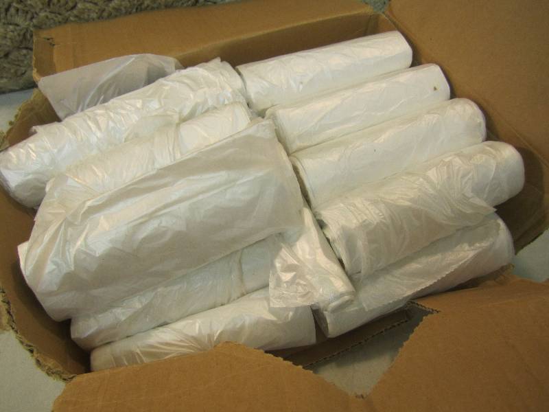 lot 196 image: Case of 1000 Can Liners 16 Gallon 2...