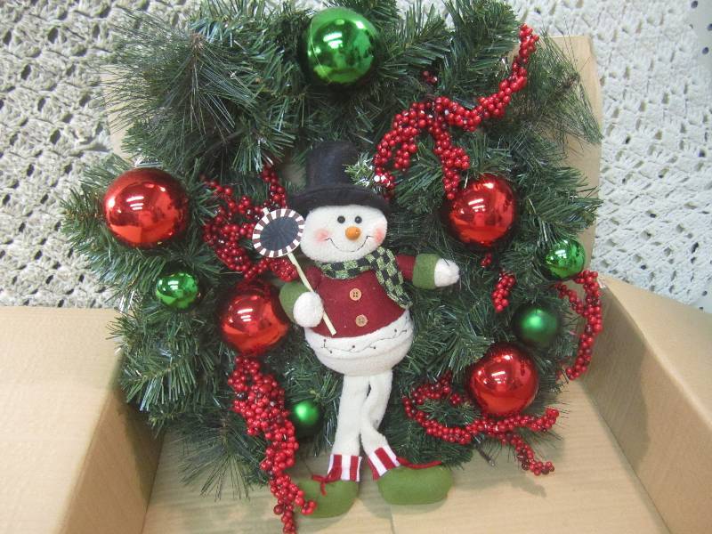lot 199 image: 21 Light Up Snowman Wreath New in ...