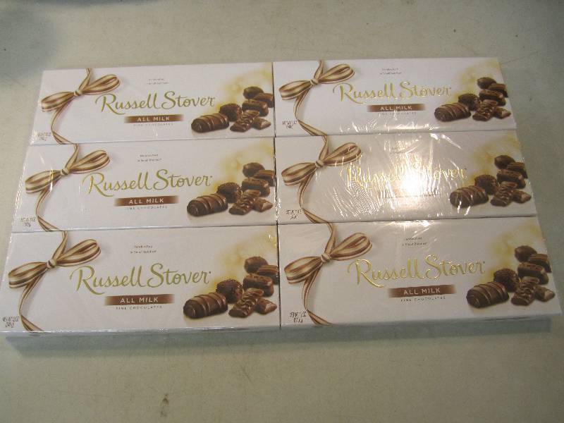 lot 232 image: 6 Boxes of Russell Stover Fine Choc...
