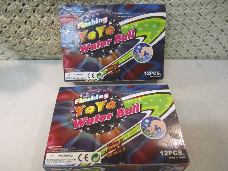 lot 242 image: Lot of 24 Yo Yo Water Balls 2 boxes...