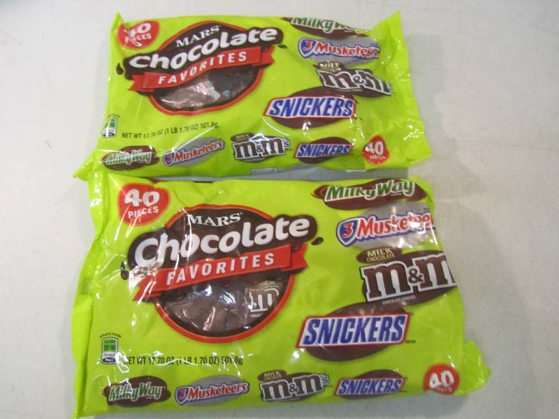 lot 274 image: 2 Big Bags of Mixed Candy Best by F...