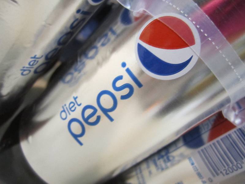 lot 283 image: Case of 24 Bottles of Diet Pepsi 16...