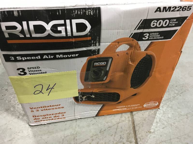 lot 24 image: RIDGID 600 CFM Blower Fan Air Mover with Daisy Chain open box