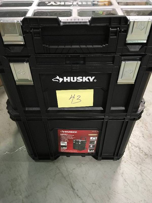 lot 43 image: Husky 22 in. Connect Rolling System Tool Box not used