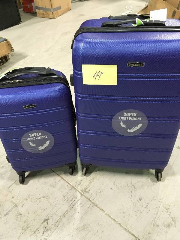 lot 49 image: Rockland  2-Piece Expandable ABS Spinner Set SIZE 2028  Royal Blue