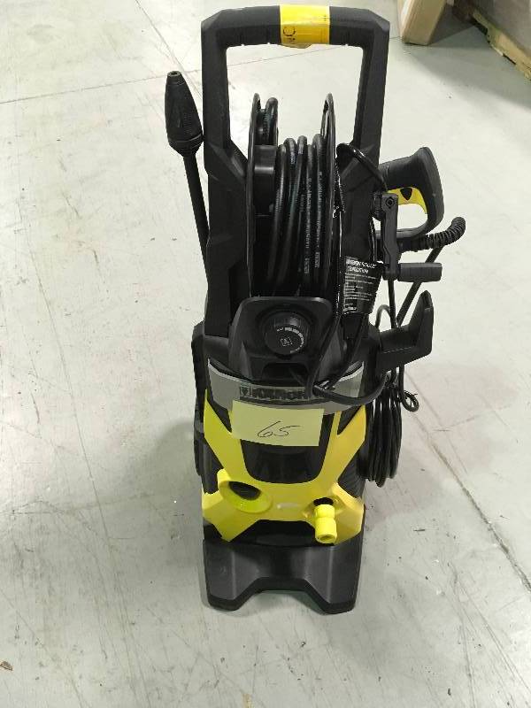 lot 65 image: KARCHER K1810 1800 PSI 1.2 GPM Electric Pressure Washer in working conditions