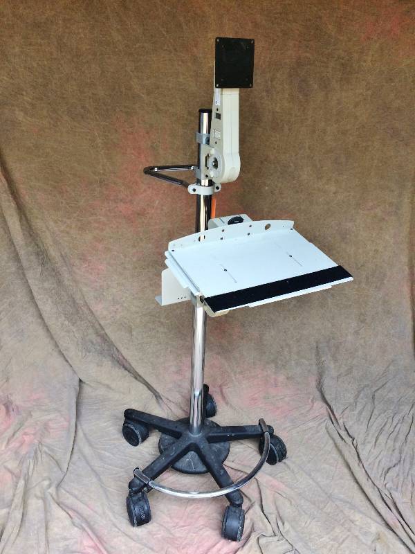 lot 20 image: WoW $$$ Industrial Medical Ergotron Mobile Standing Desk Monitor Computer Laptop Mobile Mount System Hospital Cart