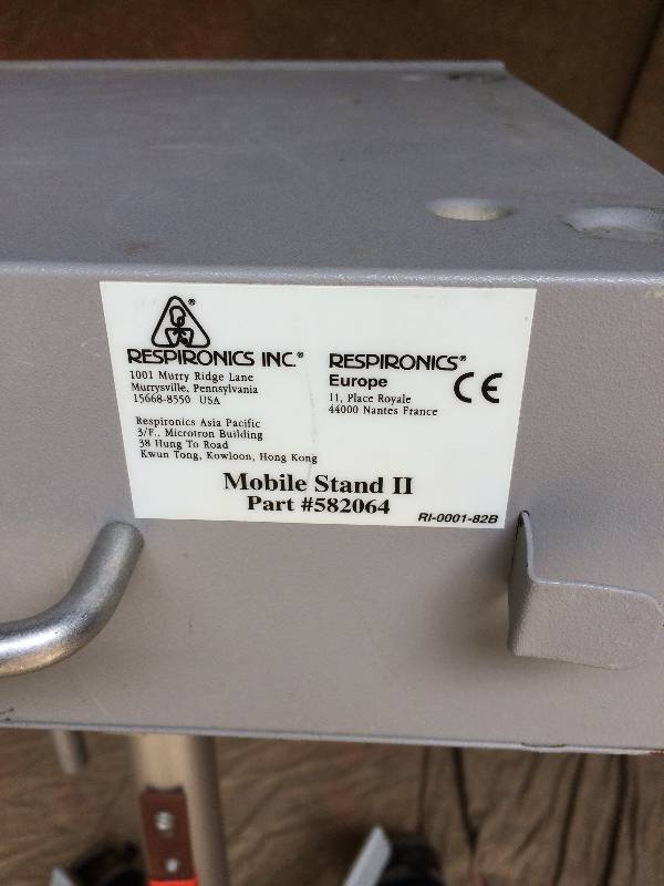 lot 7 image: Respironics - Medical Rolling Stand for BiPAP Vision - Mobile Stand II #582064 - Great Rolling Cart For any Use