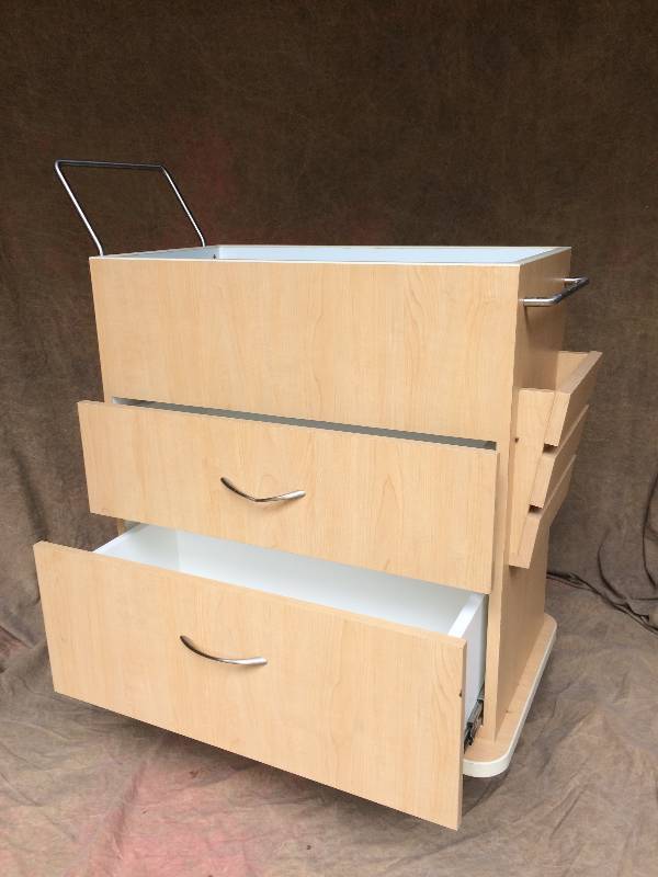 lot 18 image: Retails New $800 Pediatrics Infant Baby Changing 2 Drawer Bassinet Hospital Bed Trolley Cart With Self Closing Drawers - Includes Padded Cushion - Mobile