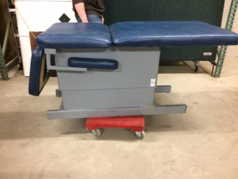 lot 30 image: WOW Retails Used $1000 Hill Laboratories Adjustable HiLow Treatment Chiropractic Table Motorized Power Professional Treatment Mobile Table Massage Therapy Energy Chakra Reiki Excellent Condition