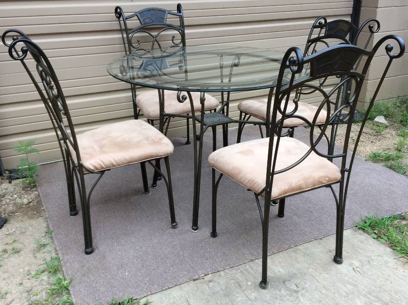 lot 21 image: Beautiful Heavy Duty Quality Wrought Iron With Cut Stone Slate Accents Glass Top Kitchen Dining Table With 4 Matching Chairs - Matches Lot #20 - Excellent Condition - No Chips Or Scratches To Glass