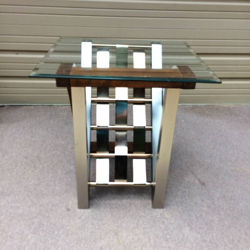 lot 13 image: High End Interesting Abstract Contemporary Modernist Glass Top, Wood & Metal Strips End Table - Great Condition - No Chips,Cracks Or Scratches To Glass