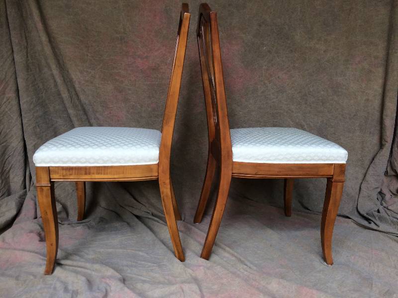 2 Gorgeous Matching Drexel Heritage Side Dining Chairs With Scotch Guard - Great Condition