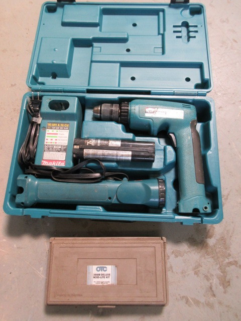 lot 114 image: MAKITA CORDLESS DRILL AND OTC NOID-LITE KIT