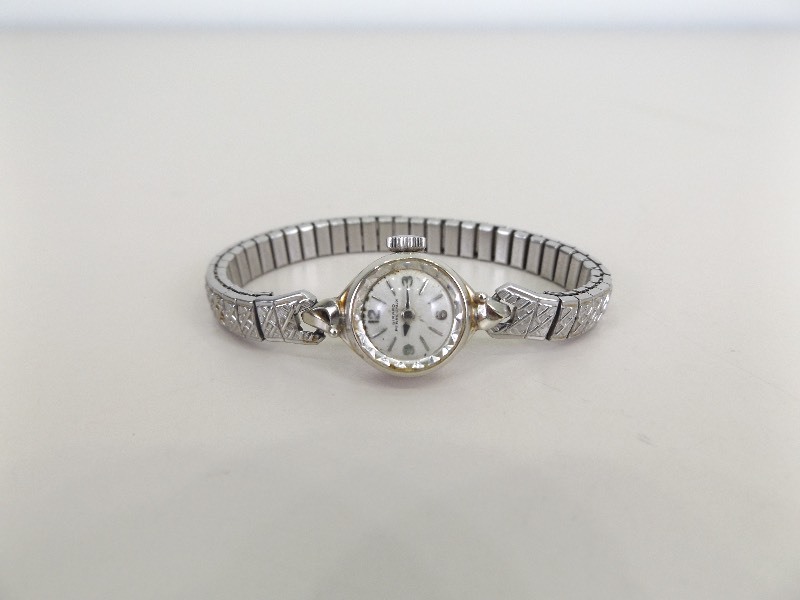 lot 43 image: Vintage Girard Perragaux 10k Gold Filled Womens Watch