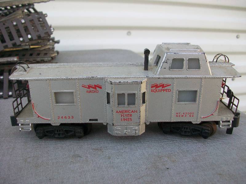 lot 42 image: Vintage Train Set