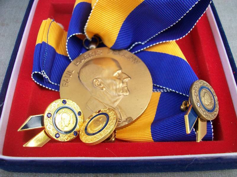 lot 67 image: Medals
