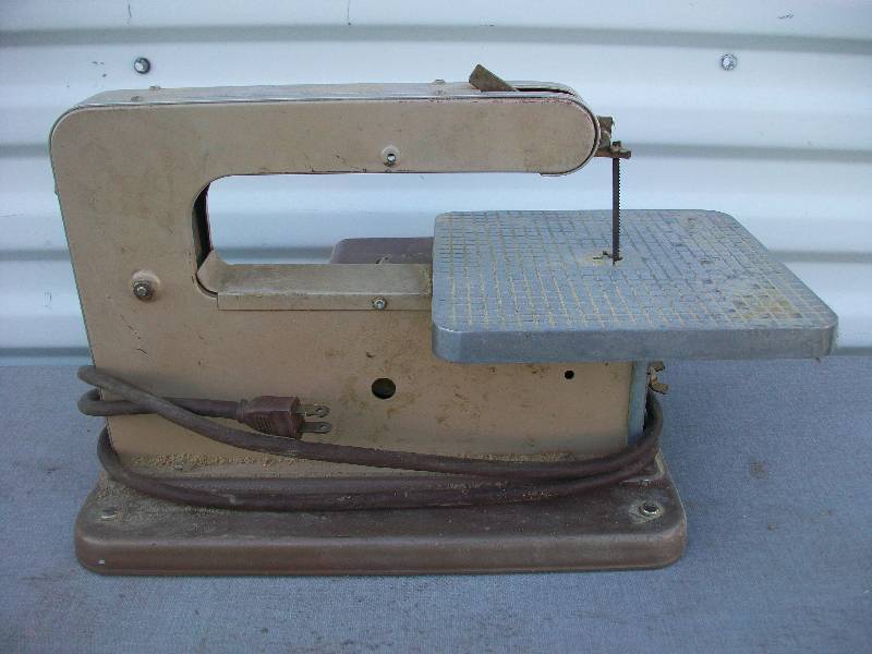 lot 80 image: Dremel Scroll Saw