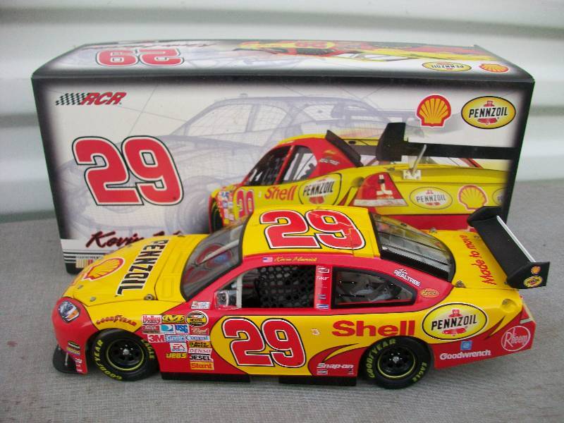lot 89 image: Die-Cast Race Cars