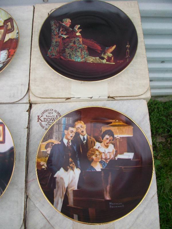lot 93 image: Collector Plates