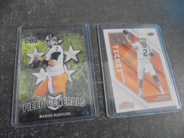 lot 78 image: NFL Rookie Cards