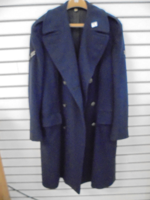 lot 19 image: Vintage U.S. Air force Coat