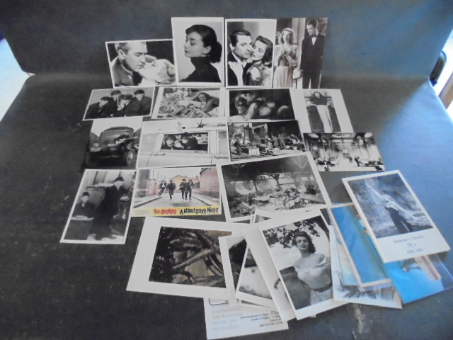 lot 24 image: Vintage Postcards